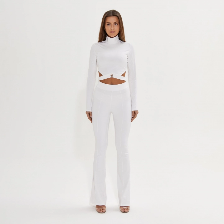 720-square-P-31 WHITE 2.webp